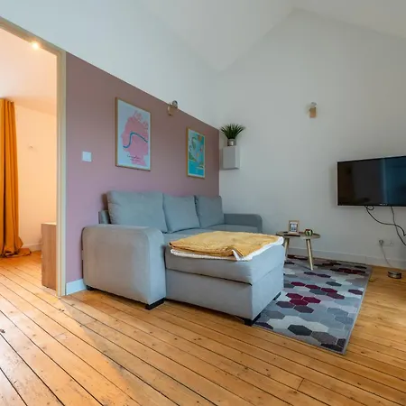 Jungle Apartment